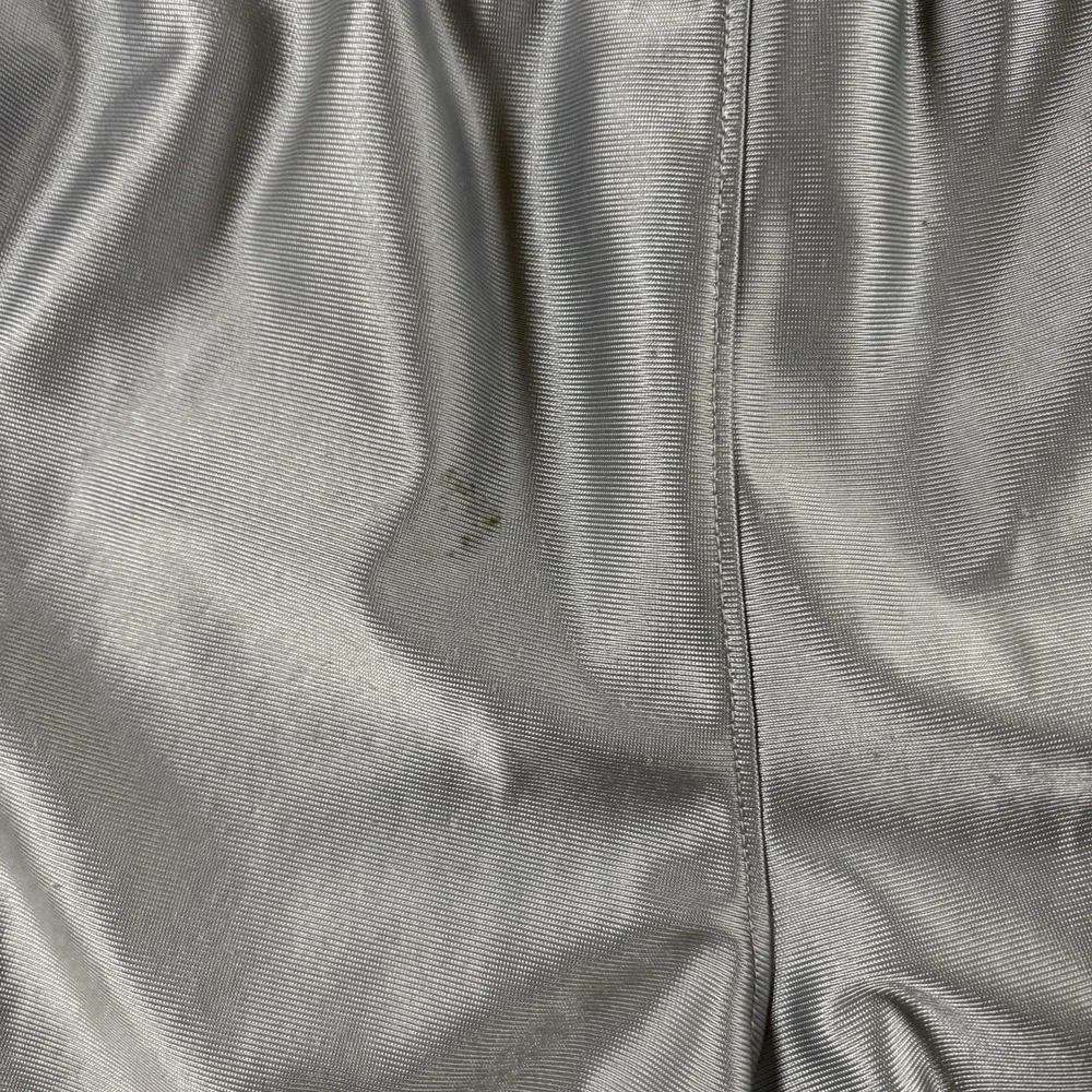 Vintage Y2K 2000s Nike Basketball Shorts Mens L Gray Black Baggy Shiny Dazzle